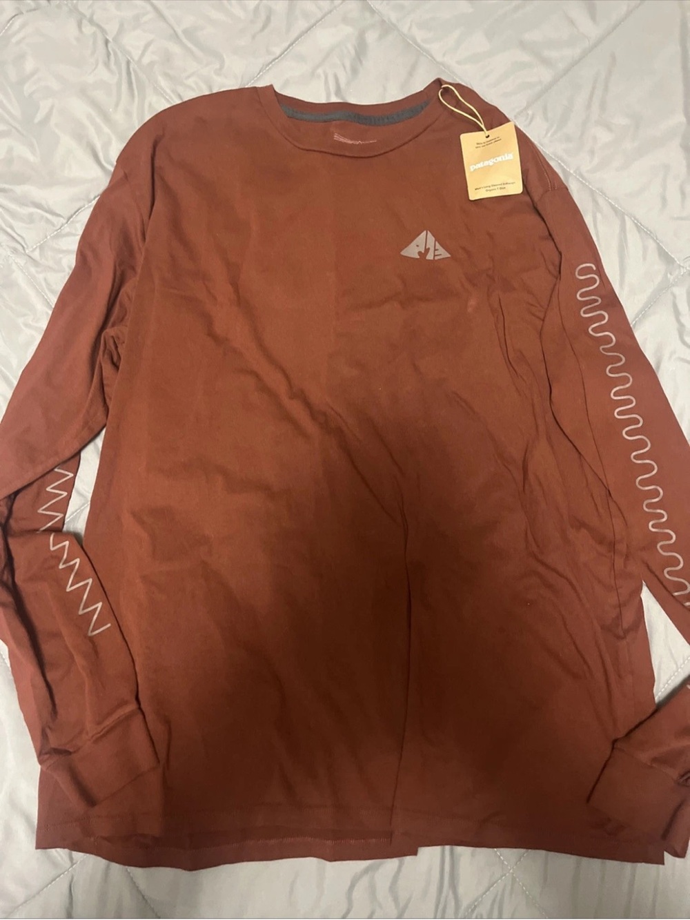Patagonia Mens Rust, Dried Vanilla Long Sleeve Tee Driftways NWT